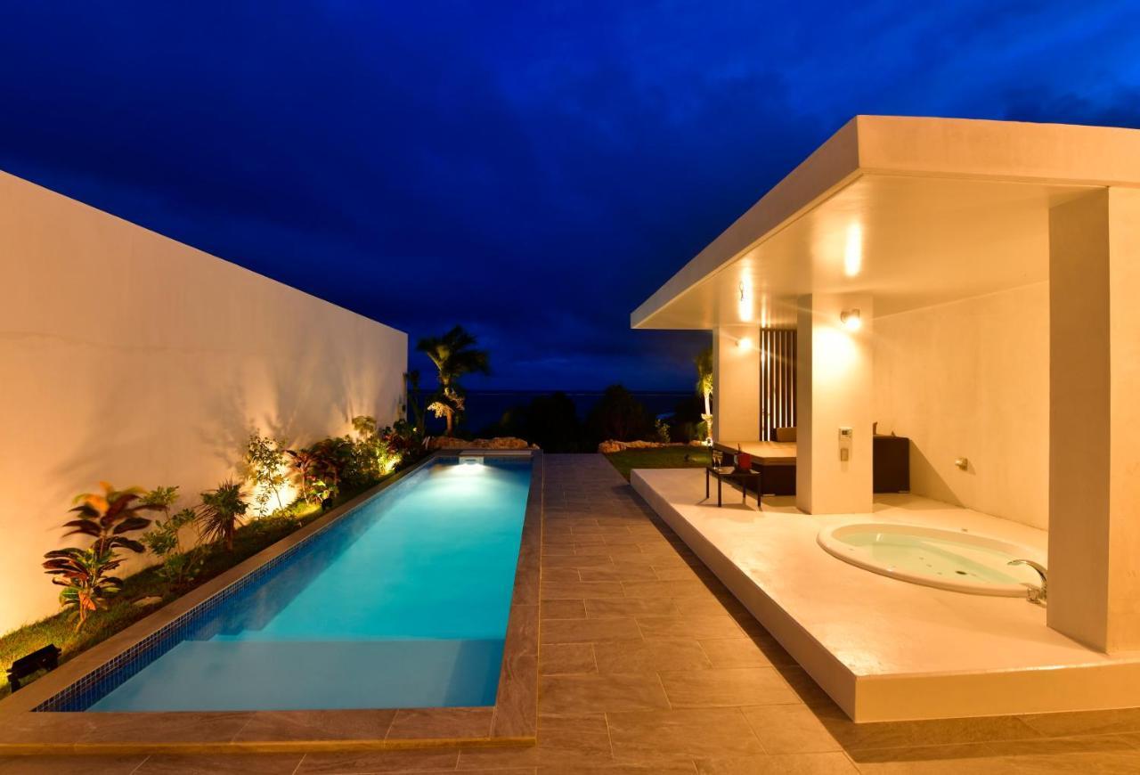 Feliz Villa Suite Miyakojima Ueno Экстерьер фото